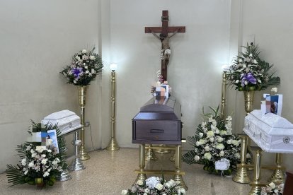El velorio de las víctimas inició la noche del martes 10 de septiembre y continuará hasta este miércoles por la tarde.