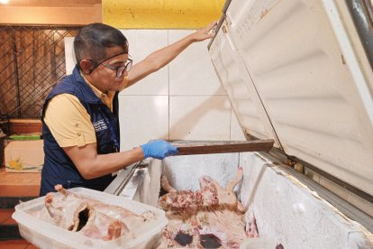 Arcsa intervino en tres picanterías de Cuenca.