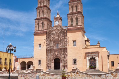 Fue en la Parroquia de Dolores donde el cura Miguel Hidalgo dio el llamado Grito de Dolores, evento que da inicio a la Guerra de Independencia de México.