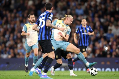 Manchester City dejo escapar dos puntos en su debut ante Inter.