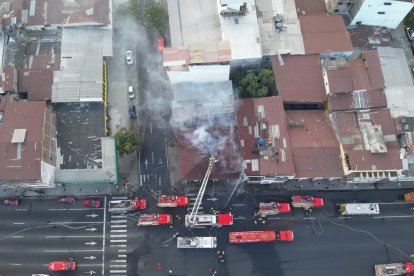 El Cuerpo de Bomberos intervino con un dron el siniestro.