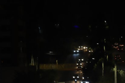 Hubo conductores que tuvieron que manejar en penumbra en algunas calles de Quito.