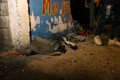 El accidente de tránsito en el que fallecieron dos personas involucra a un vehículo de Segura EP.