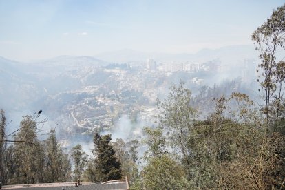 Varios incendios forestales se han registrado en Quito desde el pasado 24 de septiembre.