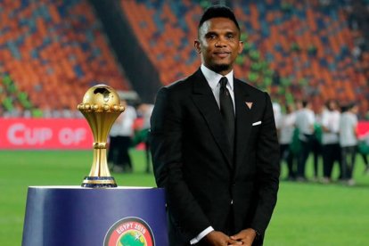 Eto’o, de 43 años, antes de ser presidente, disputó cuatro mundiales con Camerún entre 1998 y 2014. Anotó 56 goles y se consagró dos veces campeón en la Copa Africana de Naciones, en 2000 y 2002.