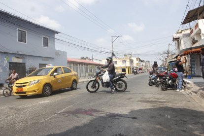 En este lugar ocurrió el atentado en contra de Anthony León Arce, de 23 años. 
FRAGATA AL SUR DE GUAYAQUIL 2024-10-01 PERIODISTA ANNY BAZAN FOTOGRAFO CHRISTIAN VINUEZA AG-PERIODISTA AG-GRANASA AG-EXTRA