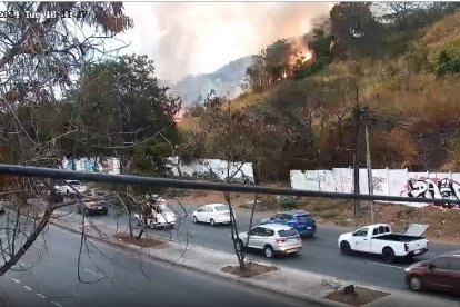 El incendio se reportó la tarde de este 1 de octubre.