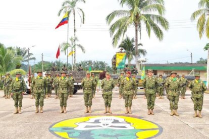 Los estudiantes egresarán no solo con conocimientos académicos sólidos, sino también con una formación integral que resalta el honor, la disciplina y la lealtad