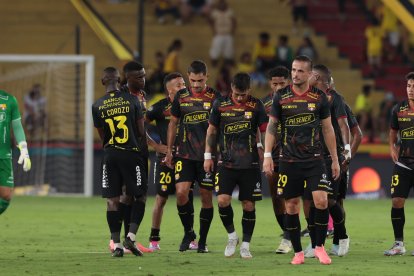 Luego de que Antonio Álvarez anunció la refundación del club, empezaron a debutar juveniles.