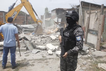 Durante los operativos, varias viviendas fueron demolidas.