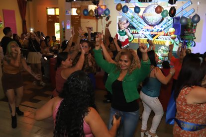 Los ochenteros prefieren “vacilar” en las matinés para regresar temprano a casa y evitar ser víctimas de la inseguridad que afecta a Guayaquil.