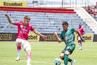 Los rayados igualaron a un tanto en su visita al Ponchito en el estadio La Cocha de Latacunga.