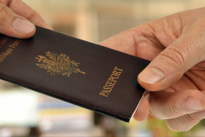 Adiós pasaporte europeo: el sistema cambia para siempre desde noviembre