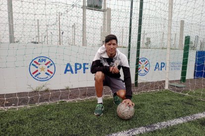 Vera volvió a su país donde ahora dirige la Sub-16 del Club Tacuary.