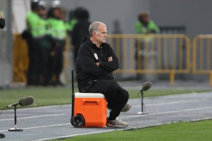El entrenador de Uruguay Marcelo Bielsa espera a Ecuador en la fecha 10 de las eliminatorias.