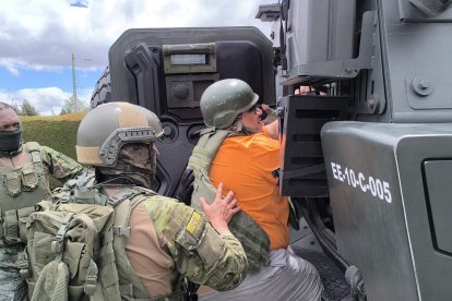 Alias Gordo Lucho al momento del traslado.