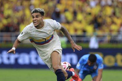 Luis Díaz marcó uno de los tantos del triunfo de la selección de Colombia ante Chile.