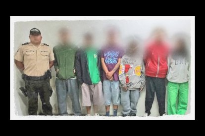 Seis sospechosos fueron detenidos por microtráfico de drogas en el sector Pomasqui, al noroccidente de Quito, informó la Policía Nacional del Ecuador.