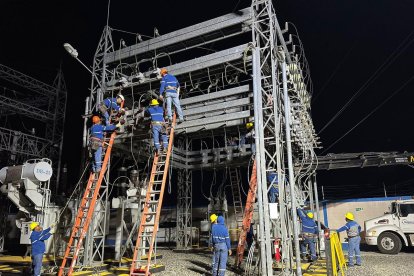 Se está considerando la revisión de las tarifas eléctricas.