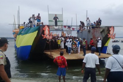 La imagen de San Martín de Porres a su llegada a Limones.