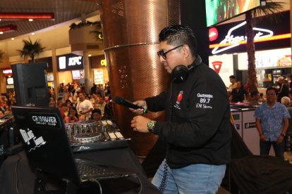 Luis Guamán viajó de Santa Elena para concursar en el Duelo de DJ's. Tiene trece años de experiencia.