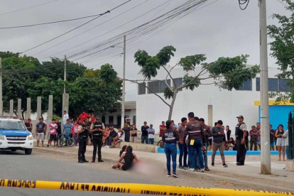 El cadáver de la activista quedó al pie del parque del barrio Paraíso.