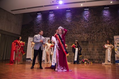 Leslie Guzmán, flamante Reina de Reinas, trabajará en mejorar las instalaciones de las ligas barriales.