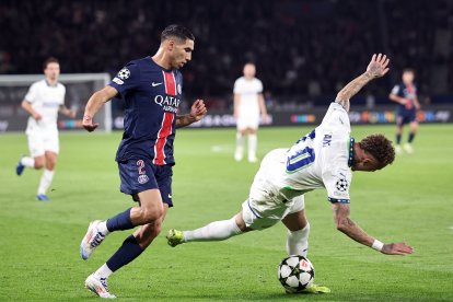 PSG y PSV juegan por la Champions.