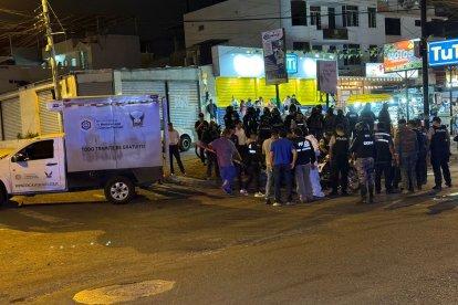 La Policía abatió a dos sujetos en Manta. Ocurrió este 22 de octubre.