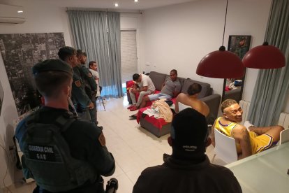 Los  hermanos Alcívar Bautista fueron detenidos por la guardia civil española, en coordinación con la policia ecuatoriana.