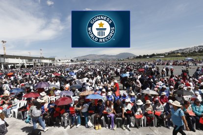 Quito se apresta a romper un récord Guines al reunir a más de 5000 personas y dibujar un corazón.
