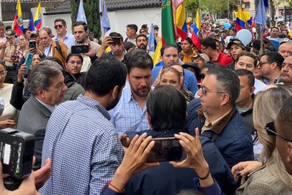 El candidato presidencial Jan Topic llegó al Tribunal Contencioso Electoral (TCE) este martes 29 de octubre de 2024.