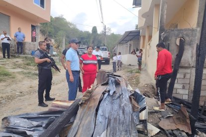 Ivanna Góngora Proaño, se enfrenta a la devastadora pérdida de su hogar y sus pertenencias.