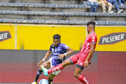 Independiente del Valle se impuso 2-1 a El Nacional en la primera fase de la LigaPro.