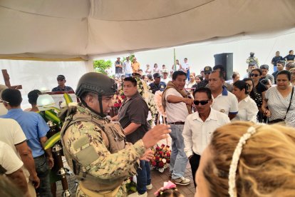 Durante el velorio de la alcaldesa de San Vicente, Brigitte García, en marzo pasado, hubo un amplio despliegue policial y militar.