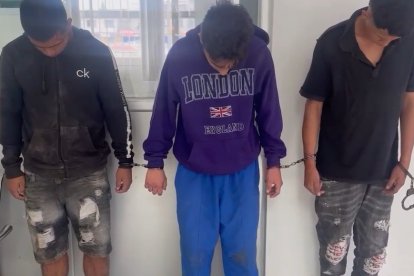 Los tres menores fueron aislados y puestos a órdenes de la autoridad judicial especializada en adolescentes.