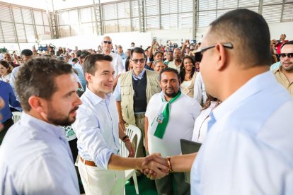 Daniel Noboa, en su visita a Esmeraldas.