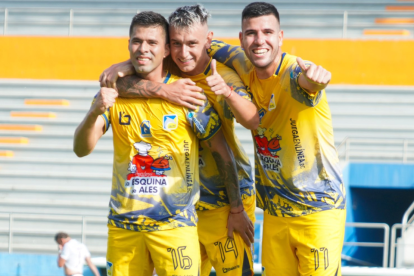 Los Cetáceos celebraron ante Mushuc Runa.