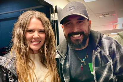 Omar Montalvo Jr compartiendo en eventos con estrellas como Joy Huerta, del dúo mexicano Jesse & Joy