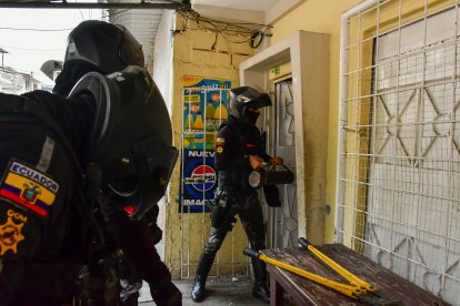 La Policía realizó 35 allanamientos, la mañana de este 15 de noviembre.