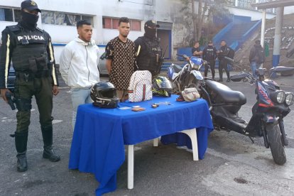 Los sospechosos fueron capturados con un revólver