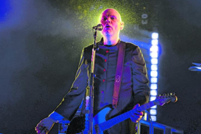 The Smashing Pumpkins durante su concierto en Quito.
