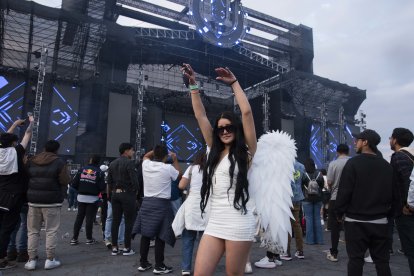 Los trajes de algunos fanáticos llamaban la atención.