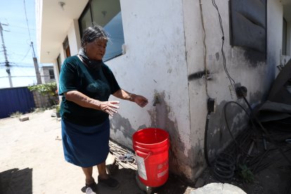 Barrios del norte y sur de Quito han tenido cortes de agua desde hace varios meses