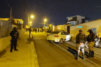 Las víctimas fueron sorprendidas mientras se movilizaban en una camioneta.