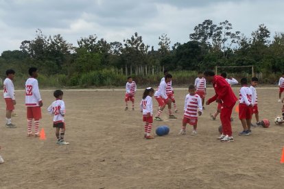 Así entrena Cantera de Naranjal,equipo que va a Brasil en el 2025.
