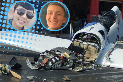 La aeronave cayó sobre una avenida transitada de la Libertad. Además de los dos pilotos fallecidos, en tierra hubo dos heridos.