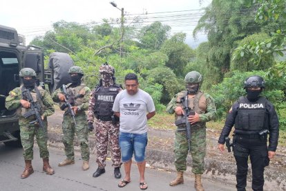 El traslado fue realizado hasta el cantón La Maná (Cotopaxi), para luego llevarlo hasta la cárcel de Latacunga.