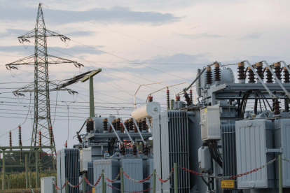 Los cortes de luz en Ecuador durante la primera semana de diciembre tendrán una duración de cinco a siete horas.
