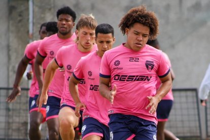 LIGAPRO 2024 LA PELEA POR EL DESCENSO

AG-EXPRESO AG-EXTRA